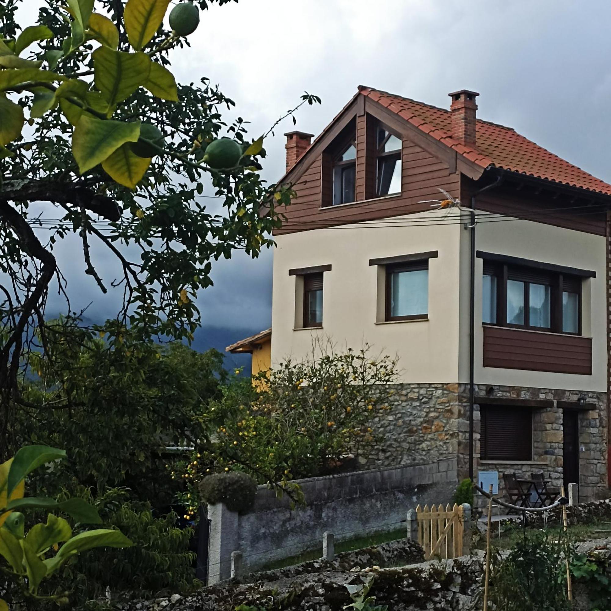 El Palomar De Gueerres Villa Colunga Bagian luar foto